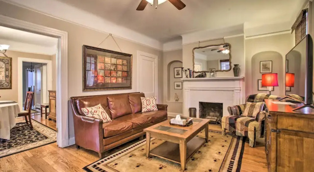 Soul & Style! Duplex Near French Quarter w/ Porch, Забронировать Дом для отпуска Виллы Французского квартала, Вилла