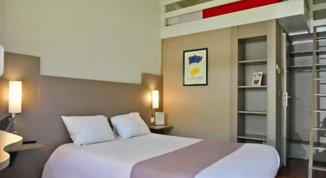 Двухместный семейный номер Standard Hotel Cristol