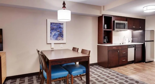 Четырёхместный люкс TownePlace Suites by Marriott Austin Parmer/Tech Ridge