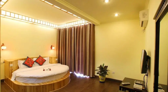 Yangshuo Litte West Street Inn Branch, Prenota Hotel Yangshuo Guangxi