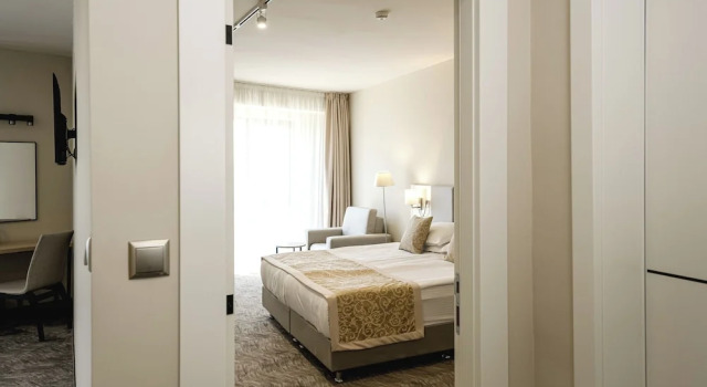 Апартаменты Standard Hotel Laguna Park Sunrise