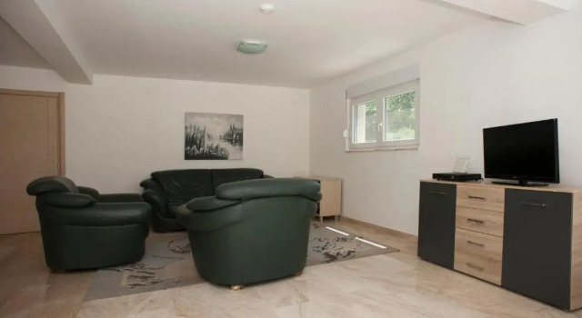 Apartments Villa Simonovic, 예약 아파트 Katun-Rezevici 부드바 지방 자치제