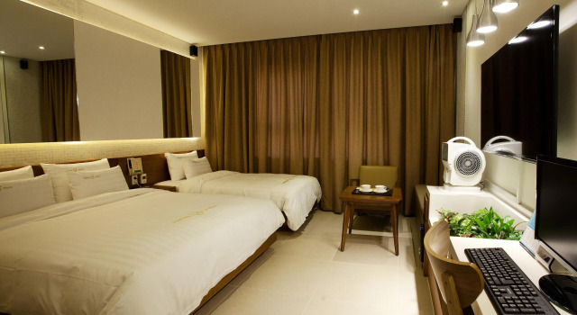 Двухместный номер Deluxe Polo Tourist Hotel