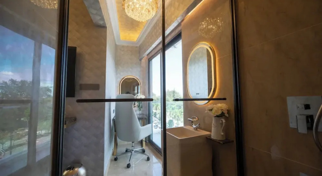 Номер Standard Ritz Residence - A Member of The Luxury Hotel Group