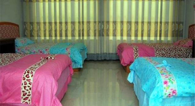 Jiuquan Dunhuang Mengtu Youth Inn, Book Hotel Jiuquan Gansu
