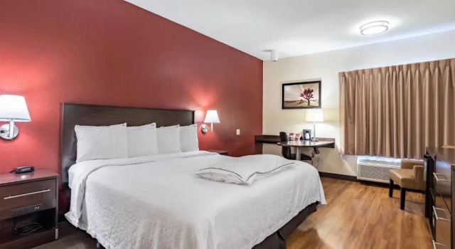 Двухместный номер Premium Red Roof Inn PLUS Henderson