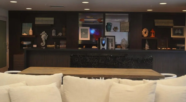 Oaks on the River Boutique Residences, Varaa Boutique-hotelli Hotellit Miami Beach uima-altaalla, Uima-allas
