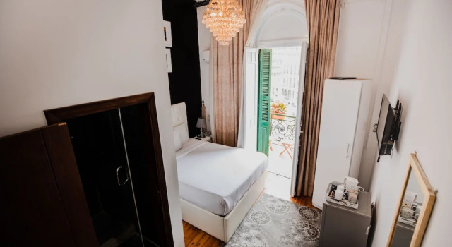 Standard- dobbelt værelse med altan med byudsigt The Square Boutique Hotel