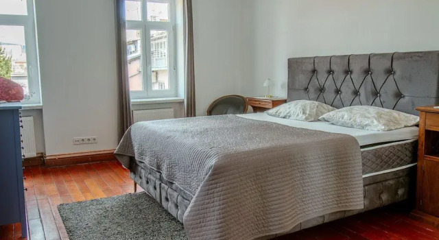 Chic Antique Dana Zagreb center view, Забронировать Отель Бизнес-отели Загреба, рядом с Zagreb Stone Gate, 4* 5*