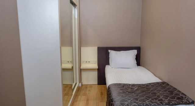 Elm Suite Hotel