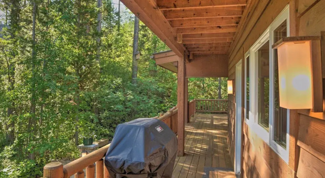 Коттедж 'wild Huckleberry Cabin' in Alpine: Fire Pit, Deck