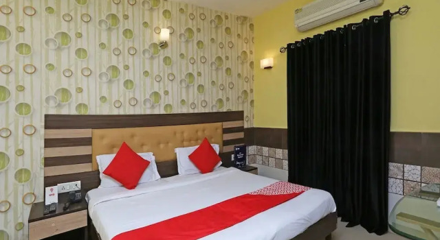 OYO 4939 Hotel Highway Inn