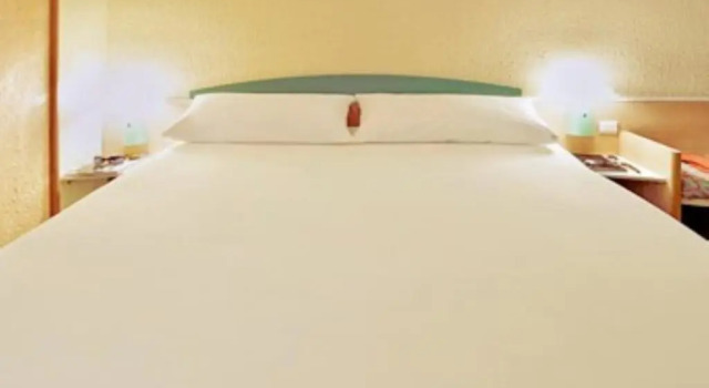 Трёхместный номер Standard ibis Egletons