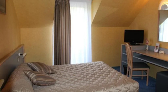 Au Relais de lOust, Забронировать Отель Жослен Morbihan