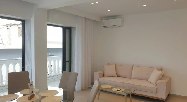 Eantos Studios and Suites