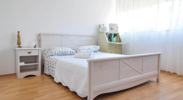 Beach apartment Neira, Prenota Appartamento Splitska 