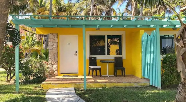 Четырёхместный коттедж Bimini Big Game Club Resort & Marina