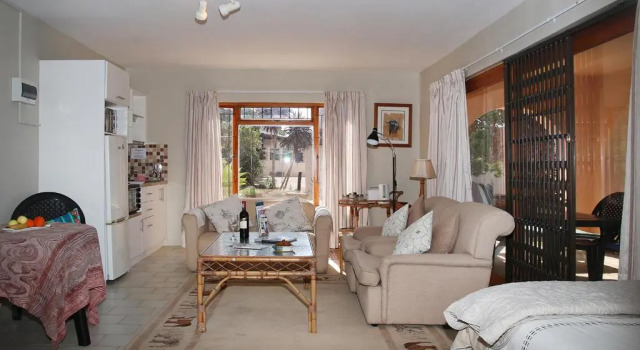 Апартаменты Coral Tree SelfCatering