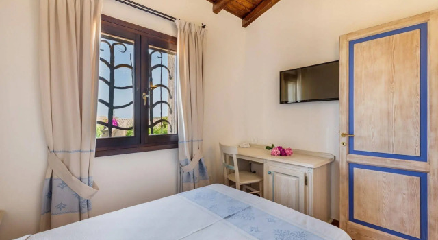 Hotel Costa Caddu, Buchen Sie Hotel San Teodoro Sardinien