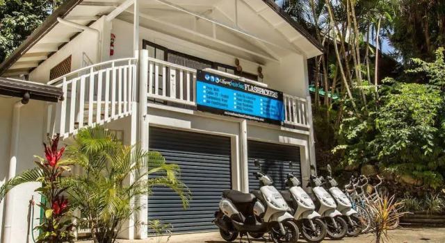 Cairns Beaches Flashpackers