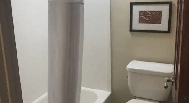 Четырёхместный номер Business Comfort Inn South Portland Airport