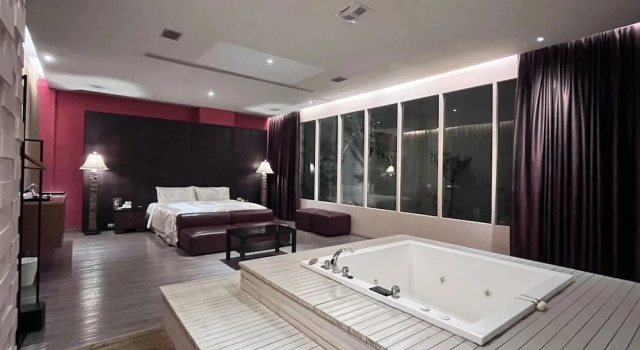 Deluxe Suite Moonlight Motel
