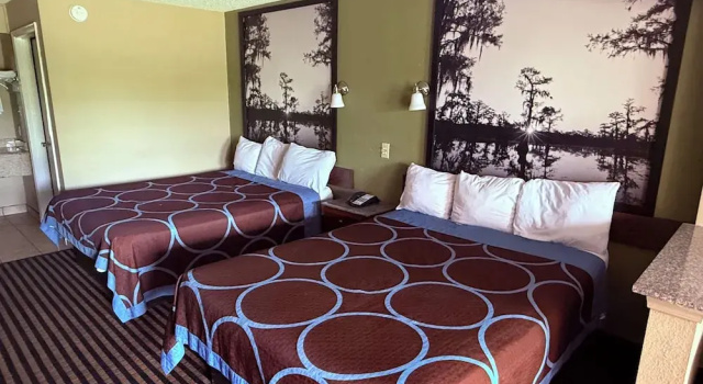 Четырёхместный люкс Staywell Suites