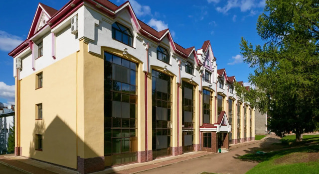 Sanatorium Krasnousolsk Building 4, Rezervovat Léčebný ústav Hotely v Bashkortostan s parkováním, Parkování