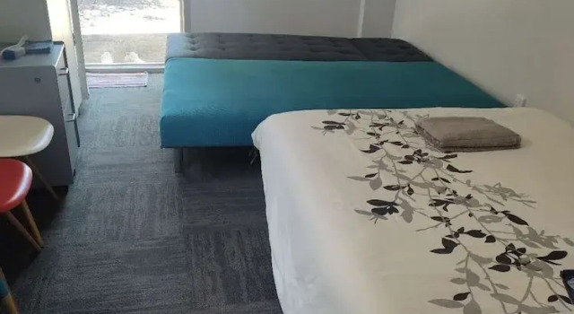 1 Double and 1 sofa bed Studio