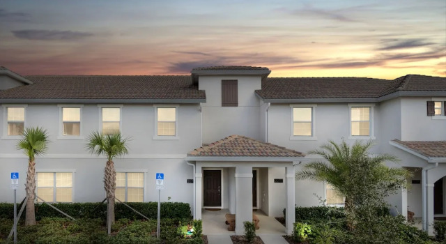 Storey Lake 4 Bedrooms near Disney Orlando FL 3079