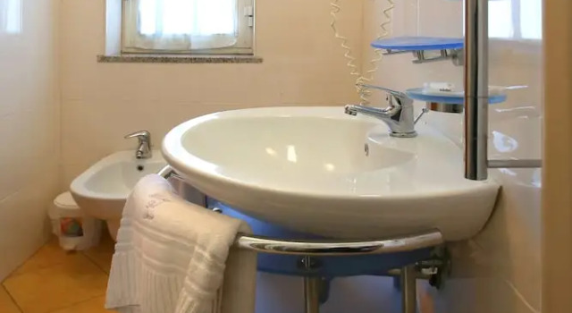 Трёхместный номер Standard Albergo Del Pino