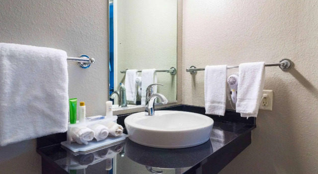 Четырёхместный номер Standard Studio Z, an Ascend Collection Hotel