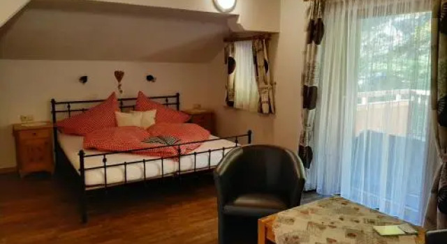 Pension Fürhapter mit Bio- Bauernhof, Rezerwuj Hotel Hotele w Tyrol z parkingiem, Parking