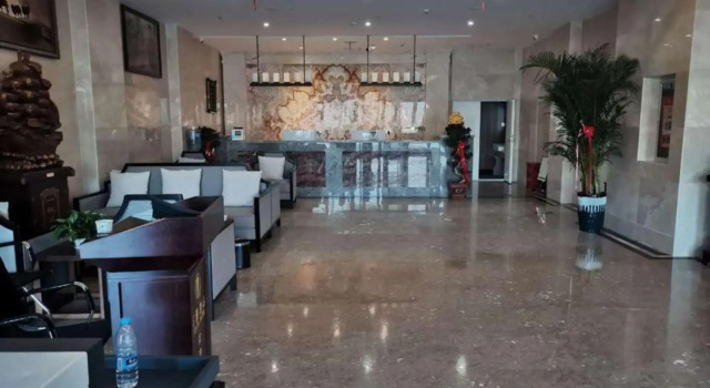 Hetian Huaya Hotel, Varaa Hotelli Hotan Xinjiang
