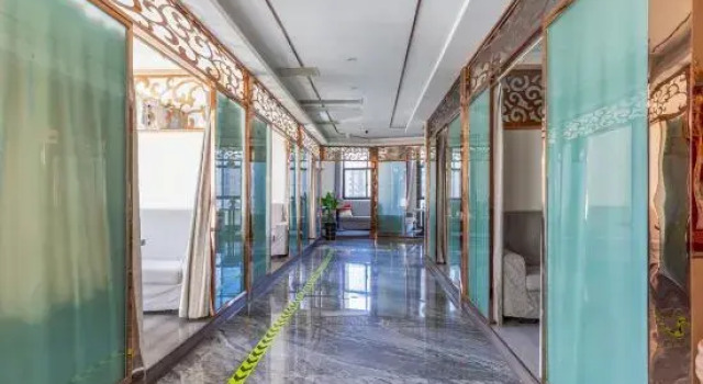 Qian xi  hotel, Varaa Hotelli Hotellit Sichuan pysäköinnillä, Pysäköinti