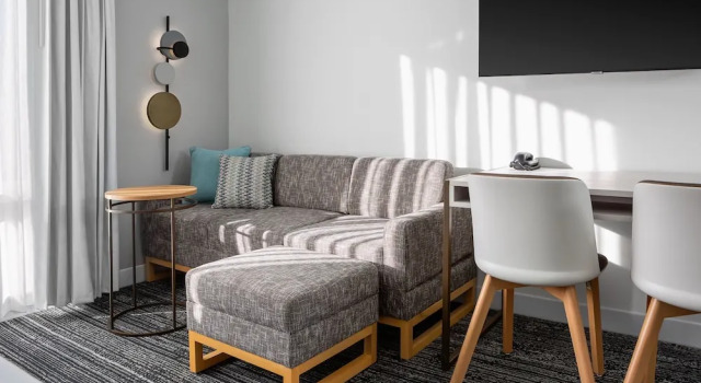 Четырёхместная студия TownePlace Suites by Marriott Iron Mountain