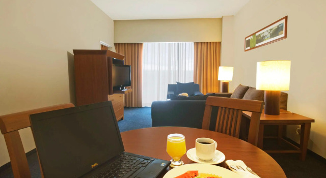 Полулюкс Fiesta Inn Mexicali