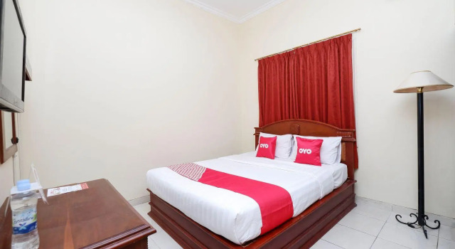 Suite OYO 1625 Pandanaran Guest House
