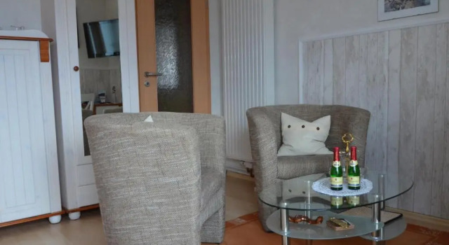 Ferienwohnung Emely, Забронировать Отель Засниц Рюген, рядом с Галерея Рюгена