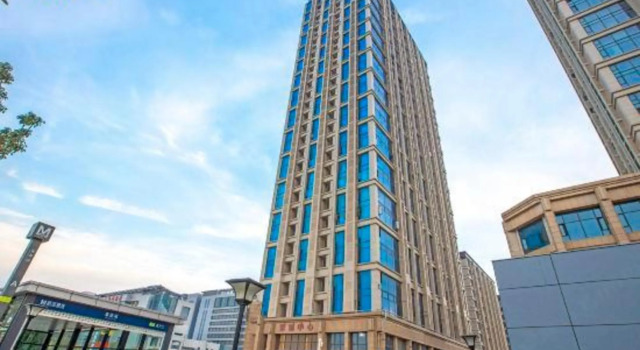 Junyi Chain Hotel (Wuhan Jixian Subway Station Tongji Hospital)