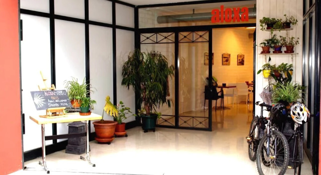 ALBERGUE ALOXA HOSTEL, Забронировать Хостел Хостелы Понтеведра, рядом с Музей провинции Понтеведра, Хостел