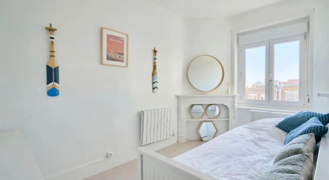 Superbe Appartement, Balcon Vue Mer, 3 Chambres!