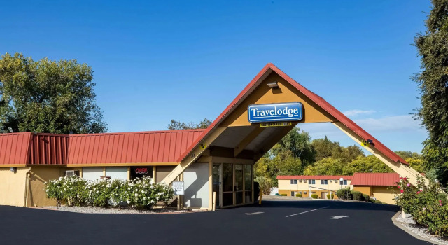 Travelodge by Wyndham Red Bluff South of Redding