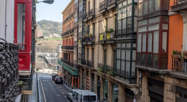 2MAYO by Kyosai, Book Hotel Bilbao 