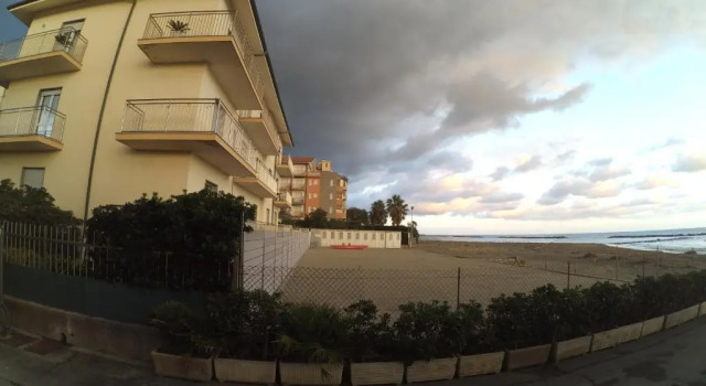 Appartamenti Scarone, Забронировать Отель Отели в центре Диано-Марина, в центре