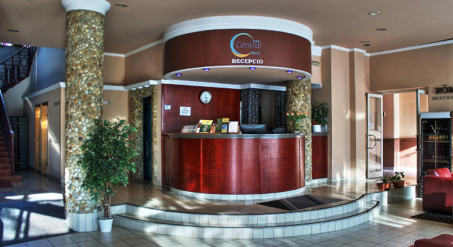 Hotel Central, Book Hotel Hoteller i Western Transdanubia med parkering, Parkering