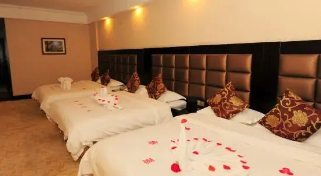 Номер Business Dunhuang Silk Road Yiyuan Hotel