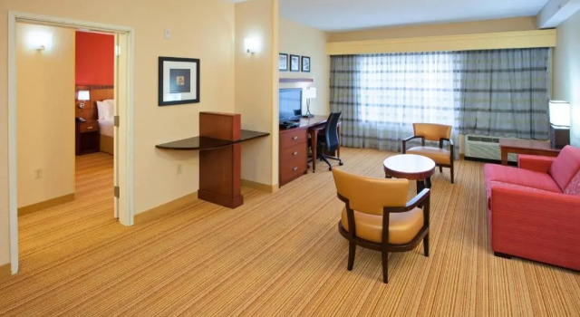 Двухместный люкс c 1 комнатой Residence Inn Louisville Northeast