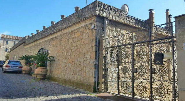 Affittacamere Cecco Rooms, Забронировать Отель Равелло Побережье Амальфи, рядом с Duomo di Ravello