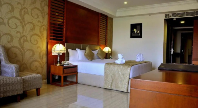 Номер Standard с видом на озеро Lake Palace Trivandrum